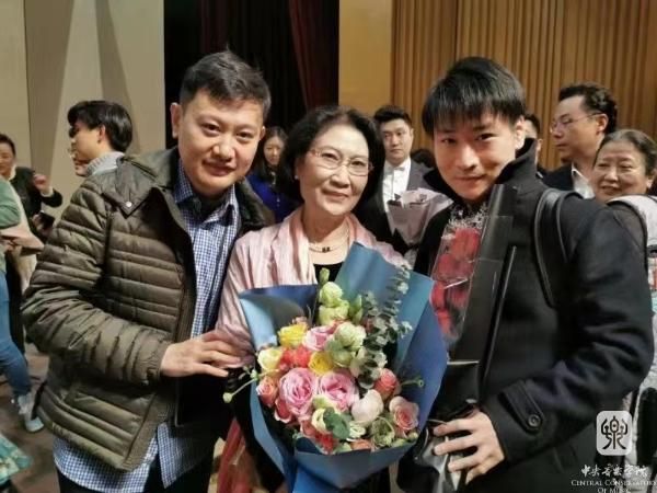 9 和林耀基教授夫人胡适熙教授(600).jpg