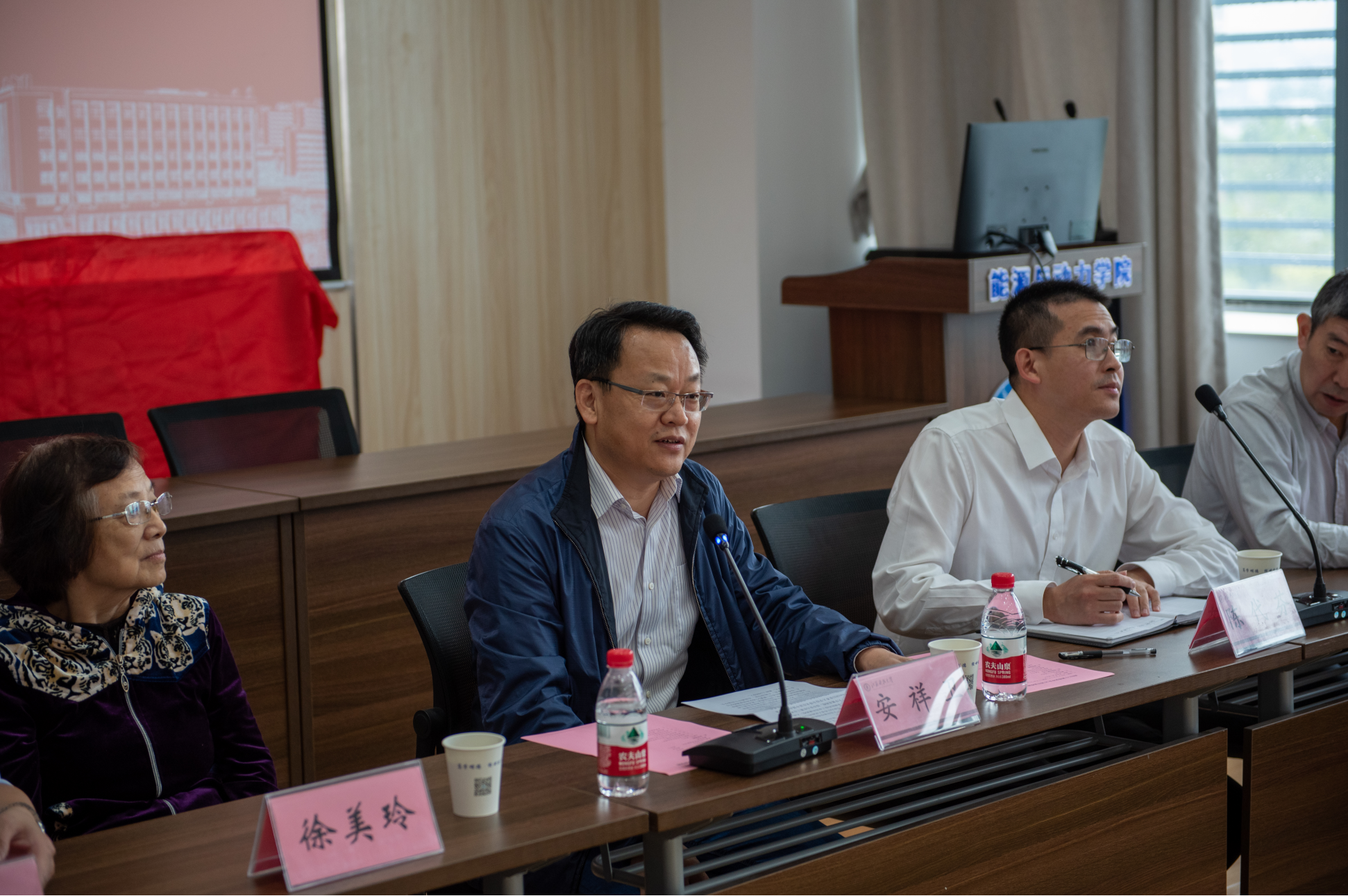 1696602251179954.png 1696602251179954.png