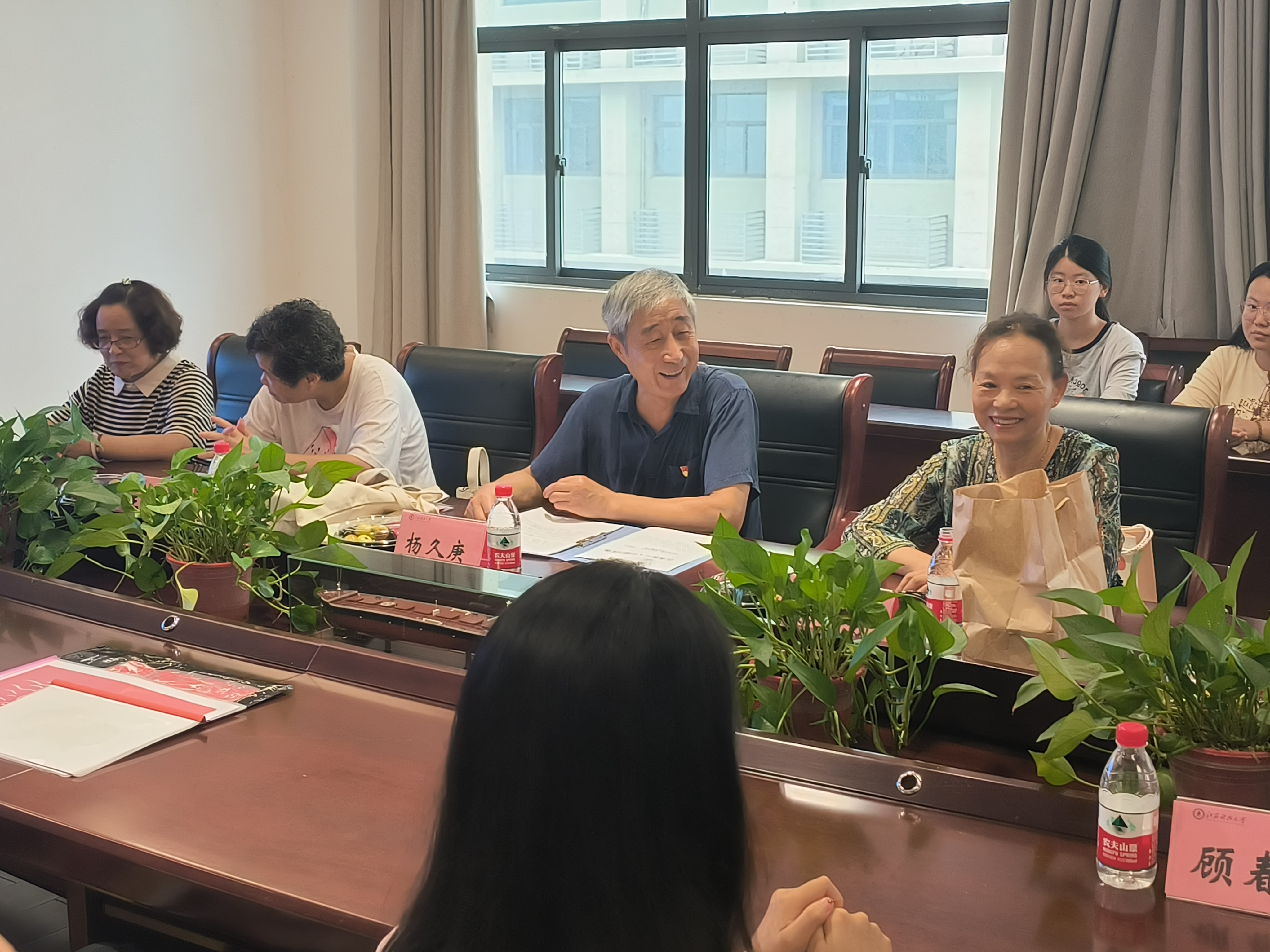 1725180588273889.jpg 039F7C782E1E94F0DEB79219115D5214.jpg