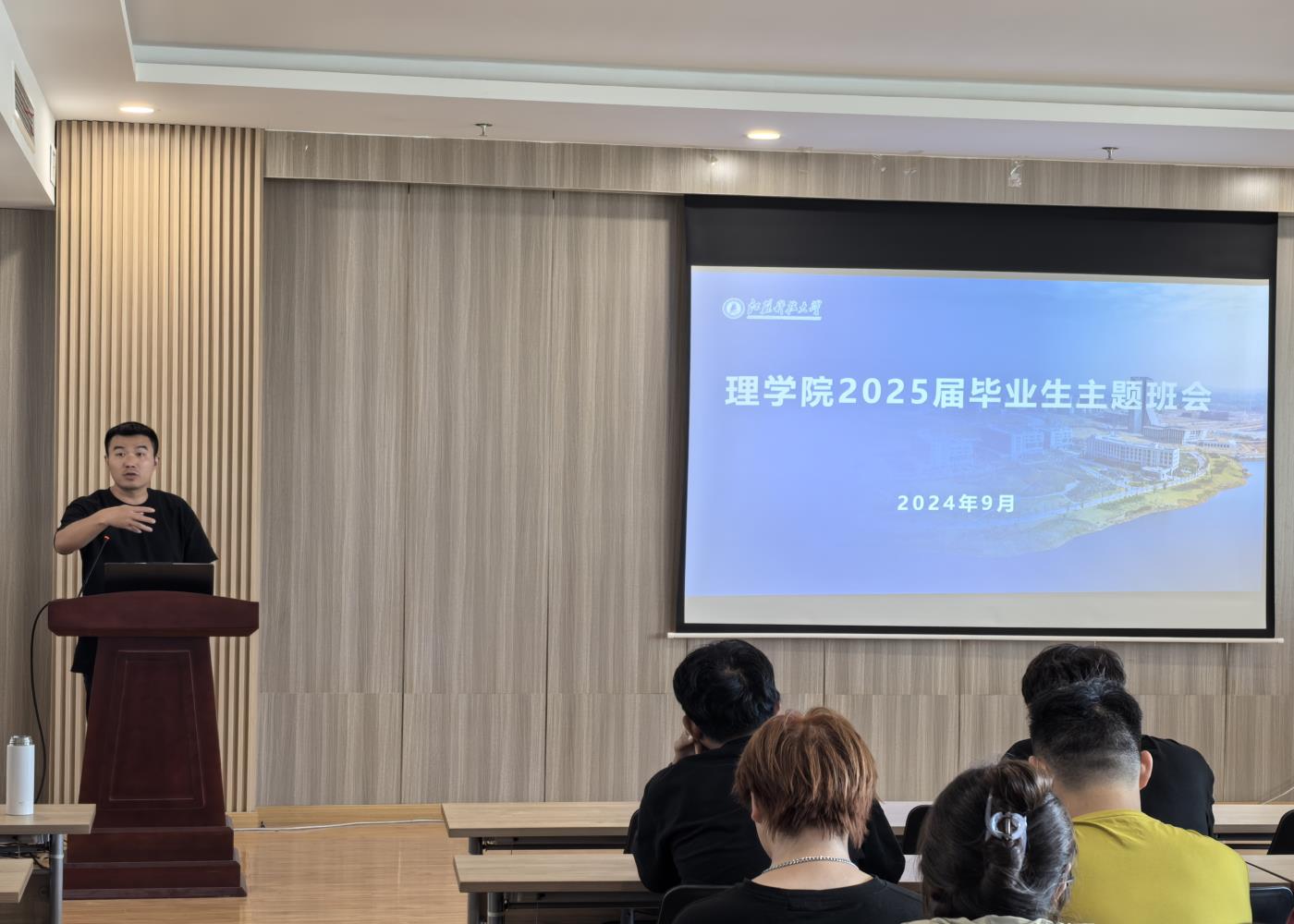 1725949136902828.jpg 1725949136902828.jpg